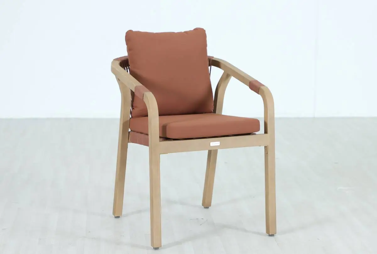 Fauteuil de jardin empilable Papouasie acajou Hespéride