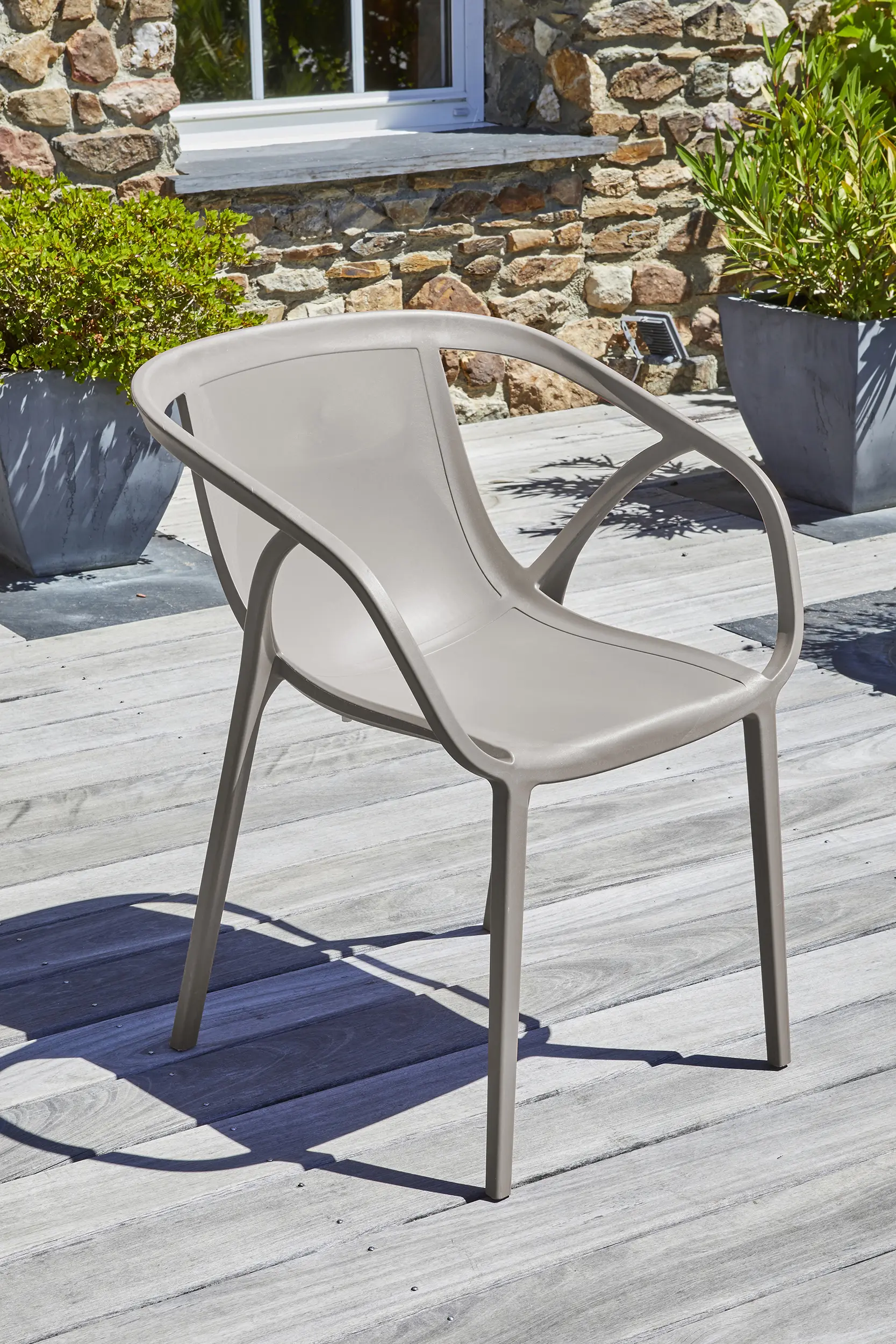 Fauteuil de jardin empilable en Polypropylène renforcé – Taupe – HOP