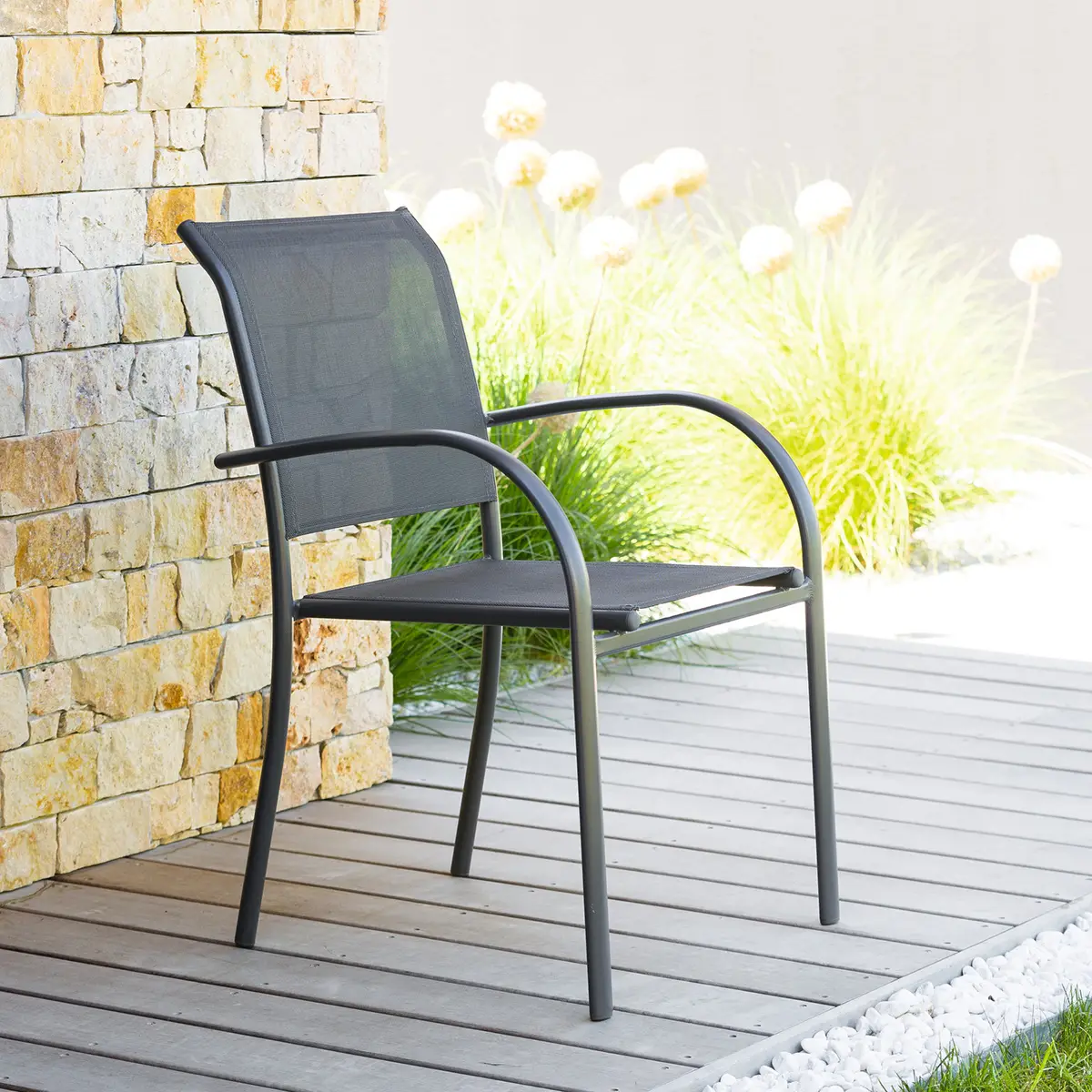 Fauteuil de jardin empilable «Piazza» anthracite & graphite aluminium traité époxy Hespéride